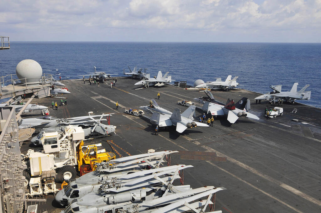 Mengenal lebih dekat Kapal pengangkut USS Ronald reagan