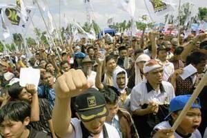 Indonesia, rakyatmu kini :(