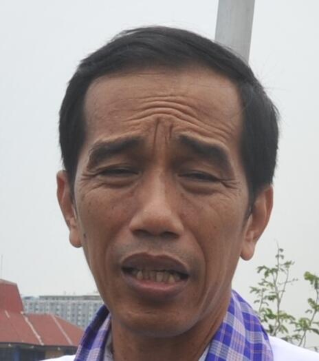 EKSPRESI WAJAH JOKOWI SAAT DI FOTO