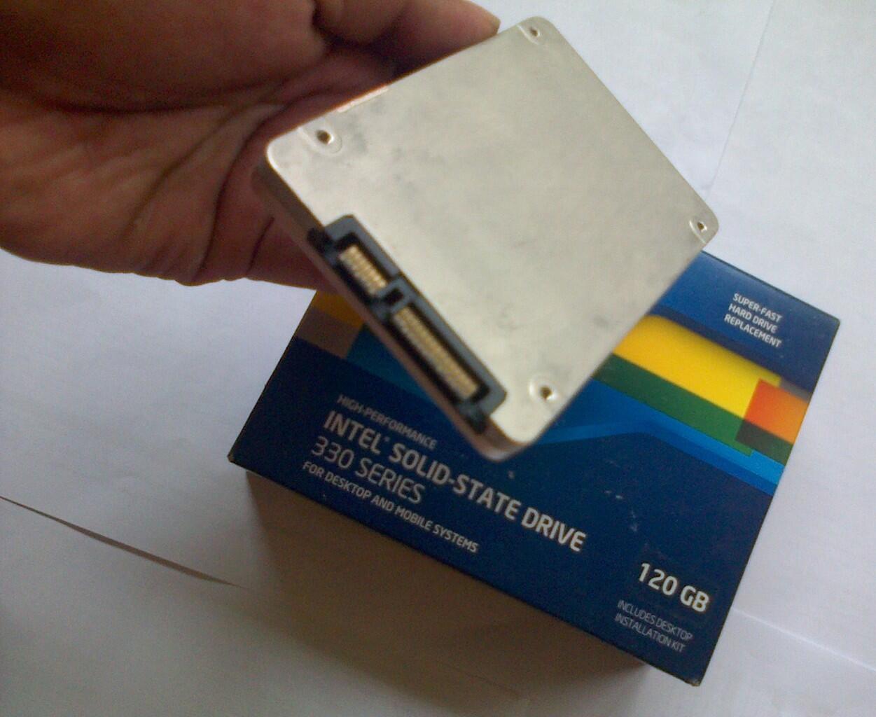 SSD Intel 330 series 120 GB lengkap fullset garansi panjang istimewa Jogja Yogya