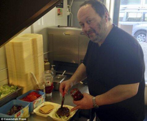 Burger super pedas ini bikin 5 orang masuk RS