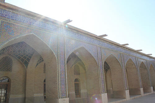 Mengintip Keindahan Masjid &quot;Pink&quot; Al-Mulk
