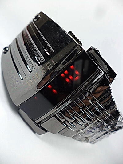 KIT GUNDAM, PO T-SHIRT, JAM TANGAN