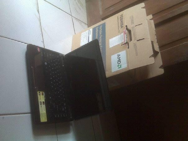 Jual cepat Laptop Toshiba Satelite L645D Quadcore AMD Mulus + Lengkap