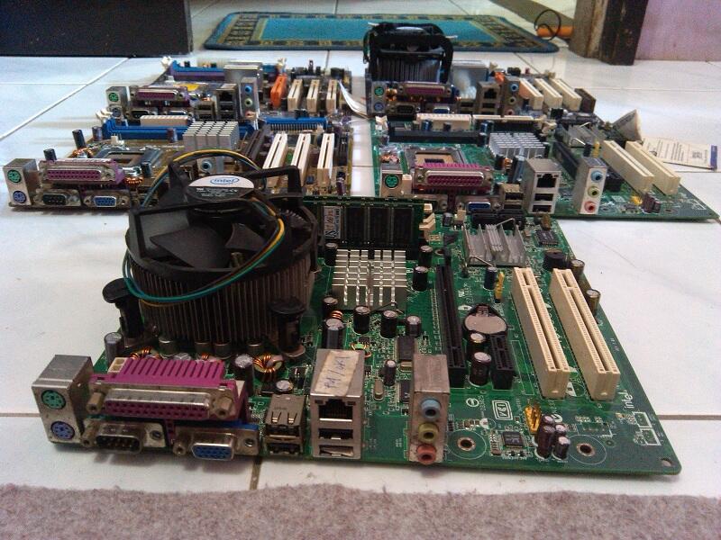 Motherboard Hidup hanya 100rb (Semarang) ada HDD buat PC jg Gaann...