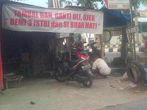 ga ngakak kasih ane cendol gan.kalo ngakak kasih juga dah :malus