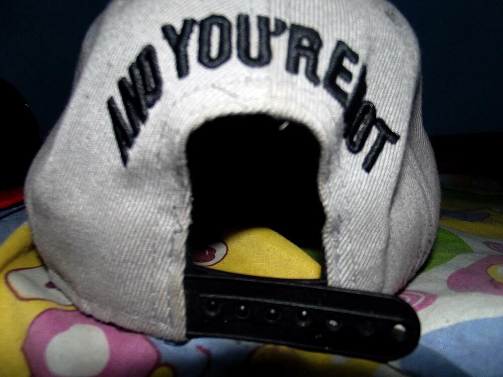 Perbedaan Snapback kw sama replika