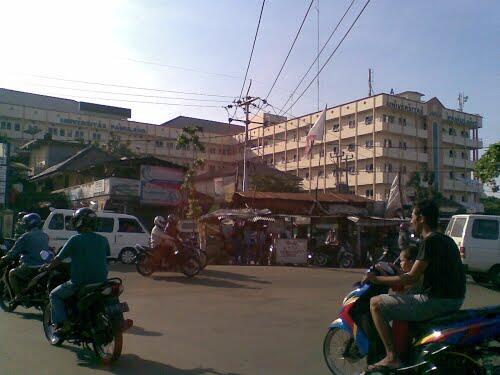 Penyebab bundaran pamulang macet