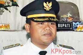 Bupati Yang Semena-Mena &#91;Mementingkan Kepentingan Famili&#93;