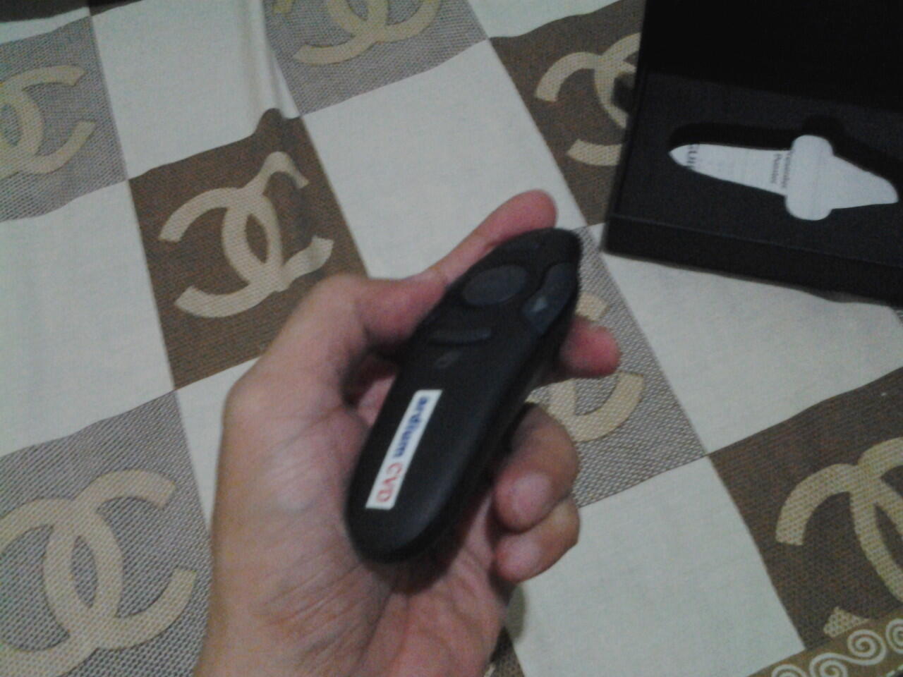 wireless presenter with laser pointer Targus AMP16AP