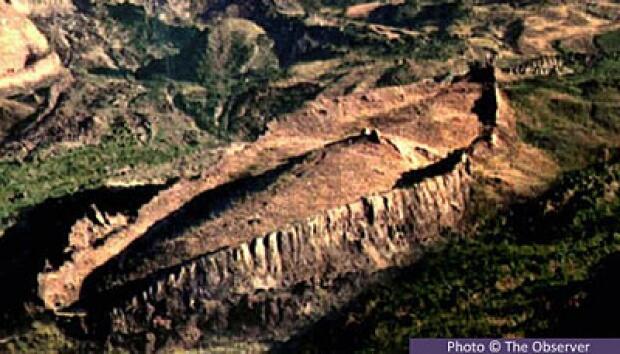 &#91;Efek Film Noah&#93; Tiru Nabi Nuh, Kiai di Madura Bikin Perahu 