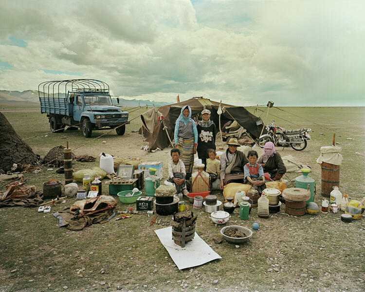 Foto Keluarga dan Harta Benda Yang Mereka Miliki&#91;Mantap Gans&#93;