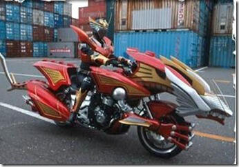Agan tau gak motor yang digunakan oleh kamen rider