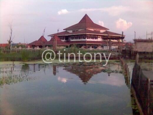 &#91;WOW&#93; inilah stasiun kereta api pertama di Indonesia