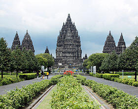 &#91;RUSH ADVENTURE&#93; Menyusuri Jawa dan Sumatera bersama Toyota Rush!