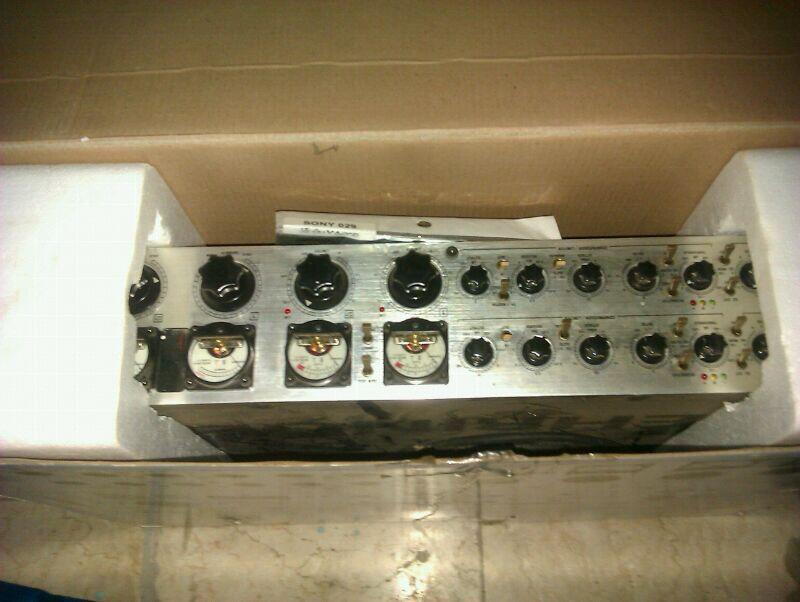 jual keyboard KORG X3 dan preamp behringer t1952