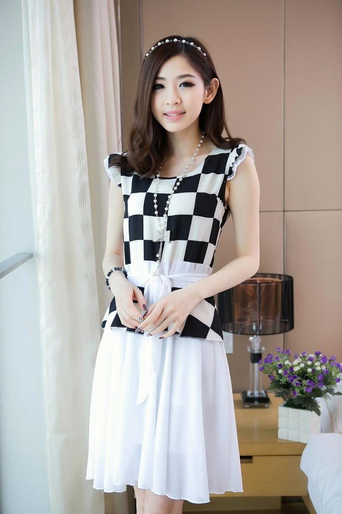Dress Import motif ( motif: grid, retro ) RP. 115.000