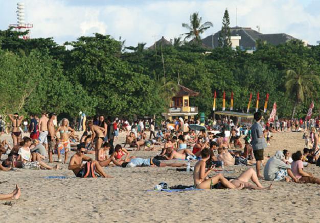 6 Anggapan Keliru Tentang Orang Bali Yang Bikin Dahi Berkerut