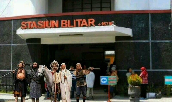 &#91;NGAKAK&#93;Si Kera Sakti Naik Kereta Api gan