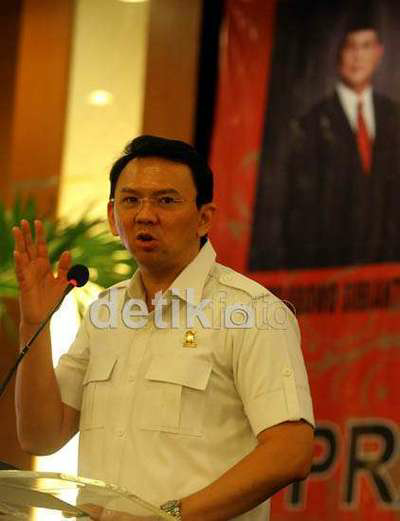 Ahok: 100% pejabat di dinas tata ruang &amp; perum MAIN Anggaran !!!