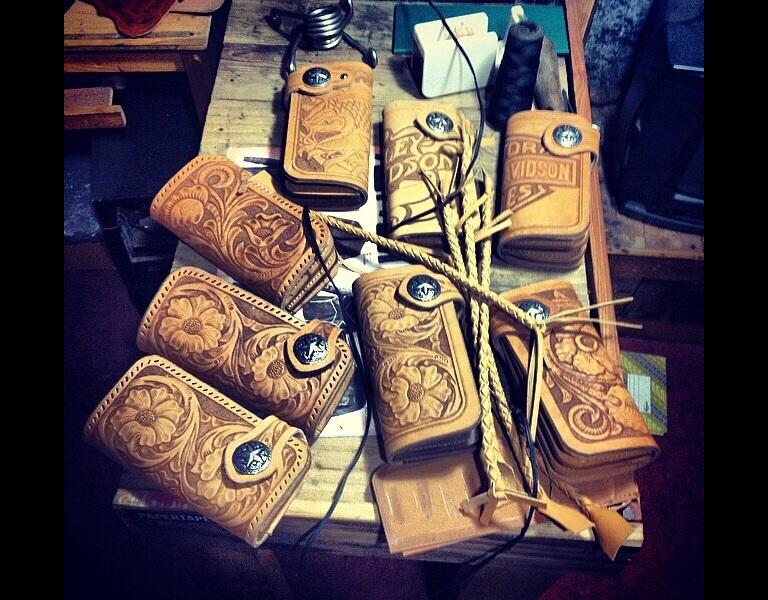 Vendor Pengrajin Kulit Andynapit (agenda,ID card,belt,bag,wallet,lanyard,etc) Bandung