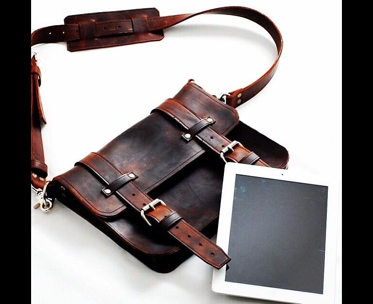 Vendor Pengrajin Kulit Andynapit (agenda,ID card,belt,bag,wallet,lanyard,etc) Bandung