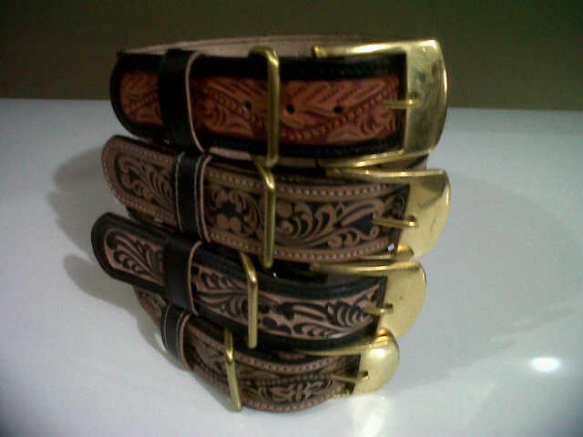 LEATHER COLLAR KULIT UKIR LIMITED DI DUNIA !!!