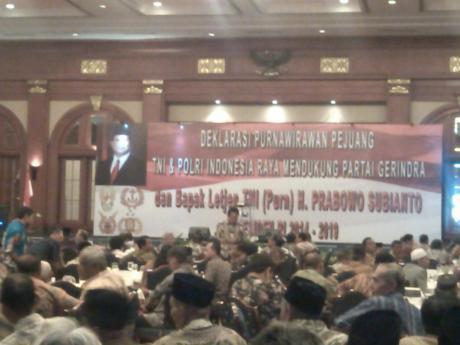 Prabowo Terharu Didukung Purnawirawan TNI-Polri
