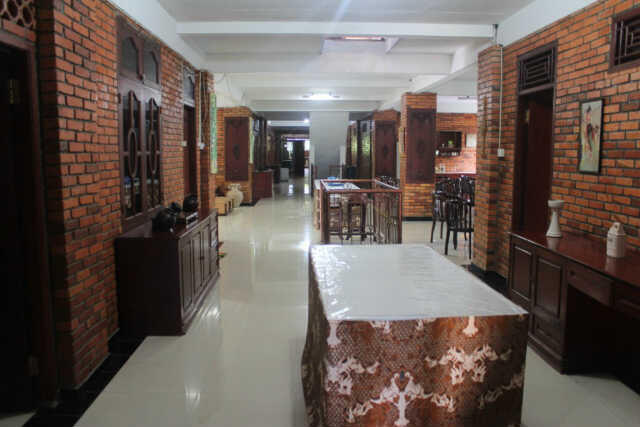 Villa 50 kamar di Puncak (Caringin)