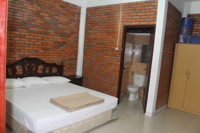 Villa 50 kamar di Puncak (Caringin)