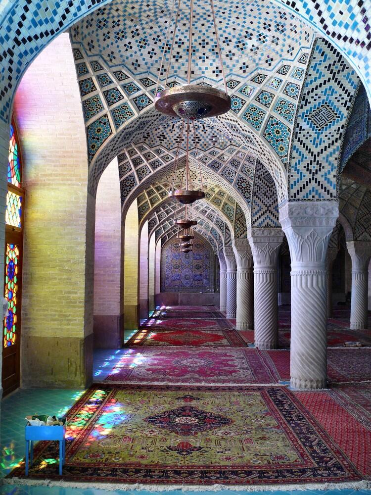 Masjid Pink Salah satu Masjid terunik - indah dan cukup tua !