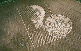[MUST READ] 2 Crop Circle Yang Mempunyai Pesan Tersembunyi [PICT INSIDE]