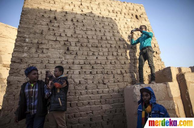 Fenomena cahaya matahari di kuil Firaun Ramses II