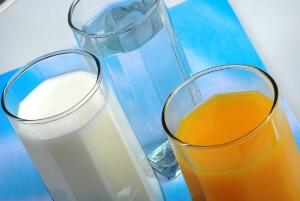 Anggapan Keliru Soal Pentingnya Minum 8 Gelas Air Sehari