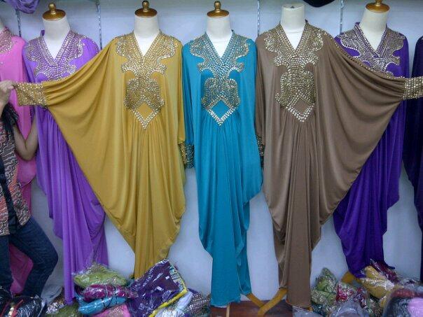 Dress Pesta Kaftan Maya