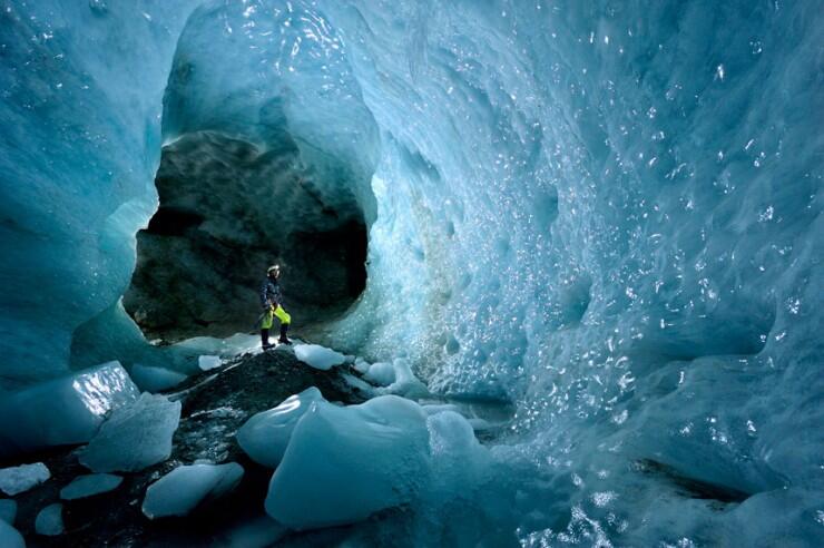 Amazing, Inilah Foto-foto Terindah Dari Berbagai Gua Es di Dunia