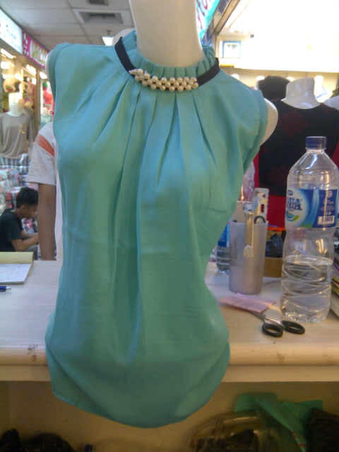 GROSIR BAJU WANITA.....TERLENGKAP, TERBARU DAN TERMURAH !!!