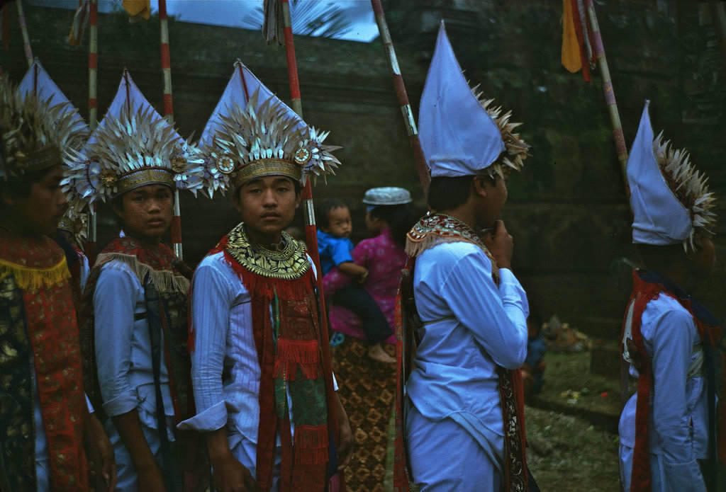 Keindahan Foto-Foto Pulau Bali Tahun 70-an. MASUK! (FULL PICT+)
