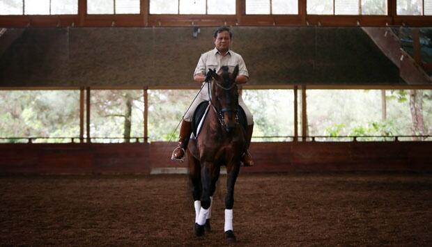[Prabowo Lover Masuk] Penampakan Prabowo Dengan Kudanya [Mantep] 