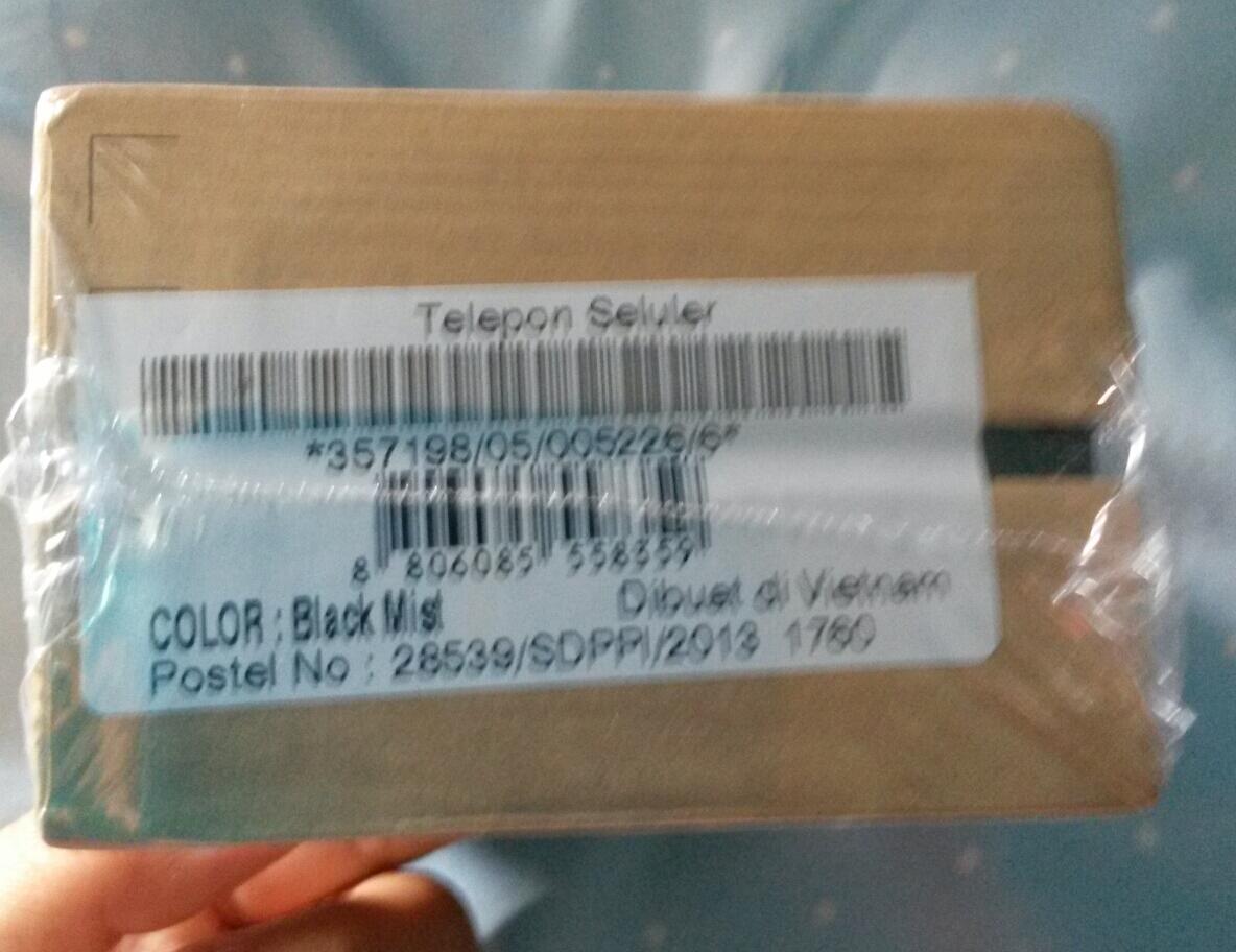 (BNIB) SAMSUNG GALAXY S4 GT-I9500 BLACK MIST 16GB