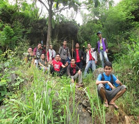 Pantai Nggreweng : Surga Yang Tersembunyi Di Balik Pegunungan