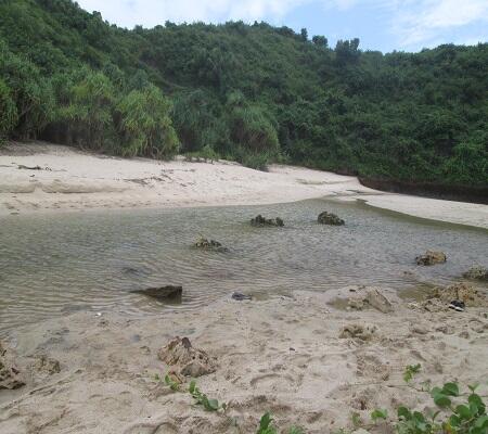 Pantai Nggreweng : Surga Yang Tersembunyi Di Balik Pegunungan