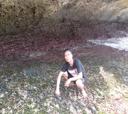 Pantai Nggreweng : Surga Yang Tersembunyi Di Balik Pegunungan