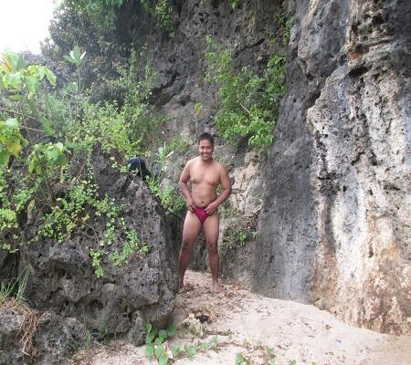 Pantai Nggreweng : Surga Yang Tersembunyi Di Balik Pegunungan