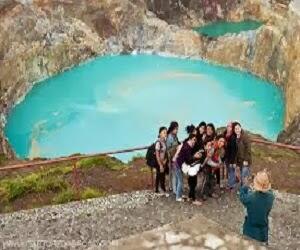 5 Pemandangan Danau Kawah Tercantik di Dunia