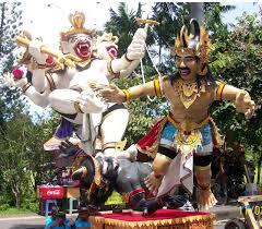 &#91;FULL PIC&#93; Jelang Nyepi, Warga Bali Arak Ogoh-ogoh Hari Ini - KEREN GAN !!!