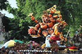 &#91;FULL PIC&#93; Jelang Nyepi, Warga Bali Arak Ogoh-ogoh Hari Ini - KEREN GAN !!!