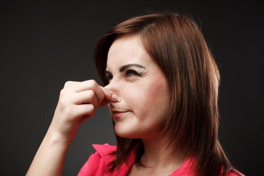 10 Hal Aneh yang Pernah Dipakai untuk Menyembuhkan Penyakit