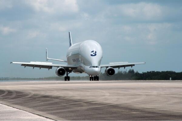 Mengenal pesawat pengangkut dari perusahaan ternama (Airbus dan Boeing)