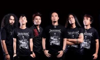 Band band besar yang memiliki proyek sampingan